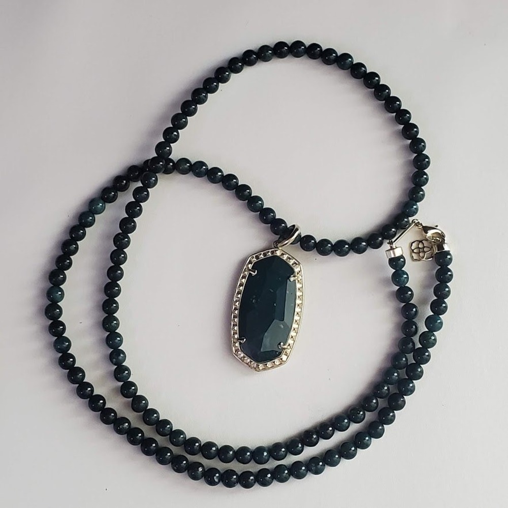 Kendra Scott Marlowe Long Beaded Necklace Dark Green Pale Gold Tone - Picture 7 of 8